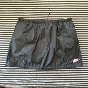 🆕 NIKE Sportswear skirt